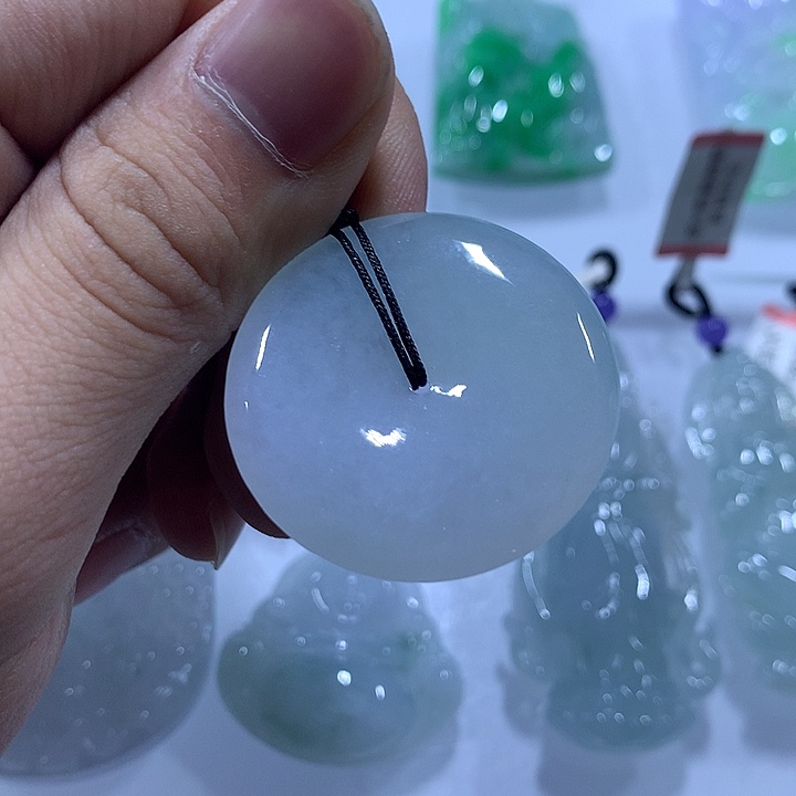 翡翠未镶嵌颈饰天然翡翠A货吊坠