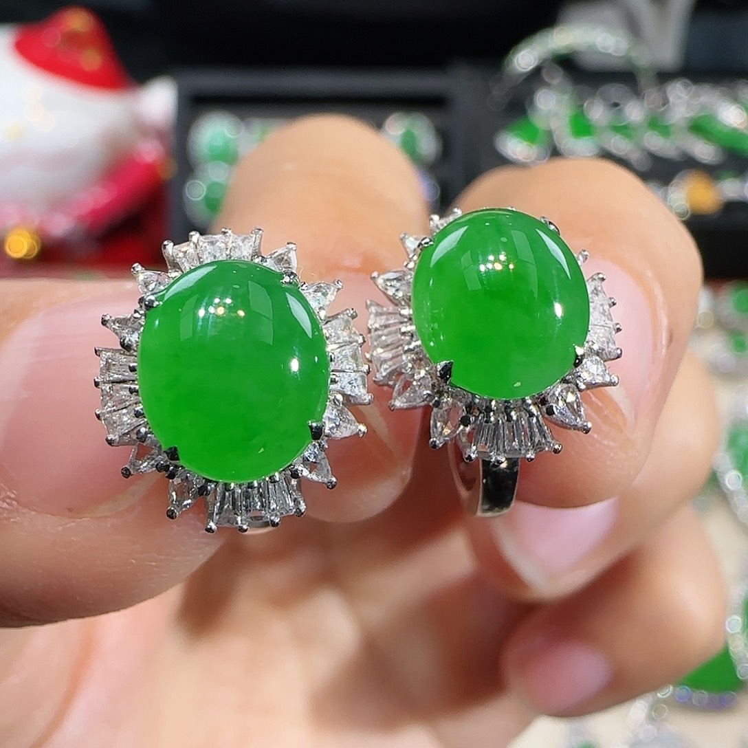 翡翠吊坠(不含链)18K金镶嵌