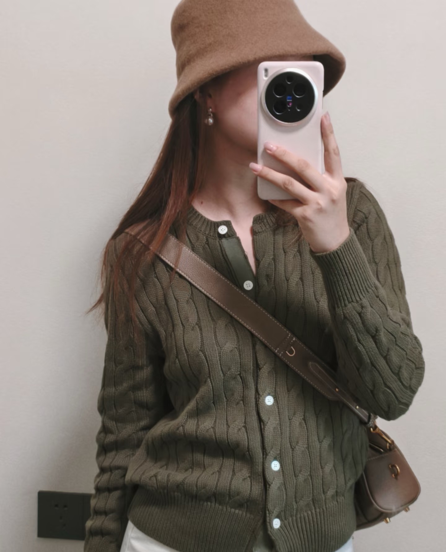 主-圆领开衫针织刺绣大麻花十色 （马刺绣）约700克全棉