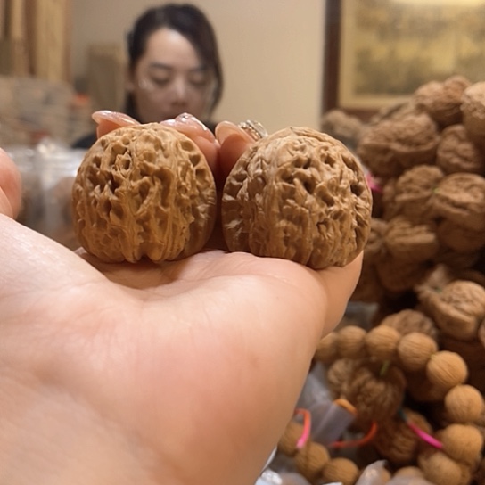 文玩核桃吊坠36白狮子