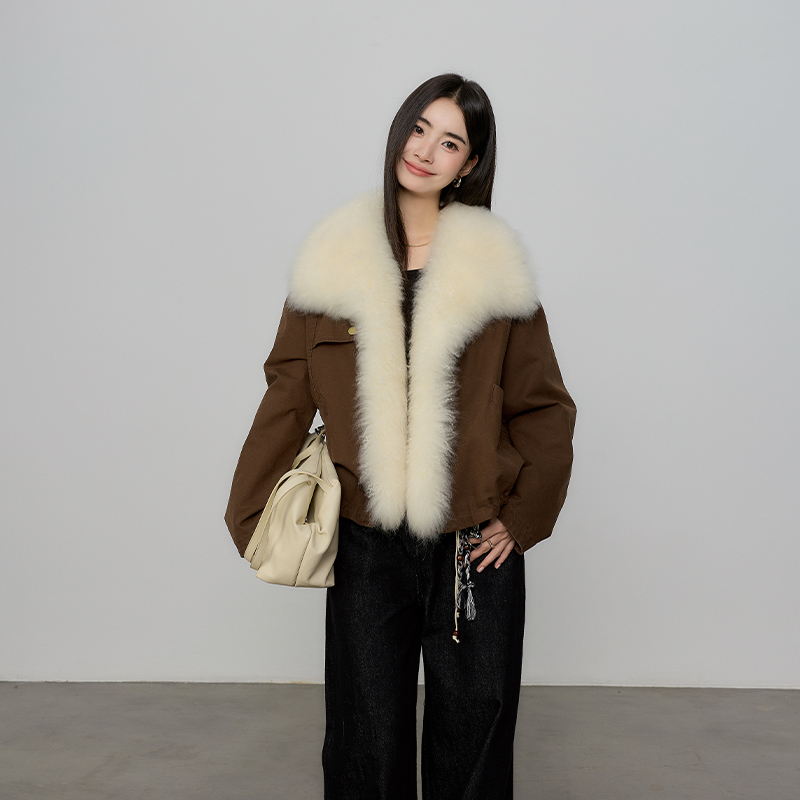 芬兰漫雪 山羊绒皮毛一体外套女中长款90白鹅绒羽绒派克服新25222