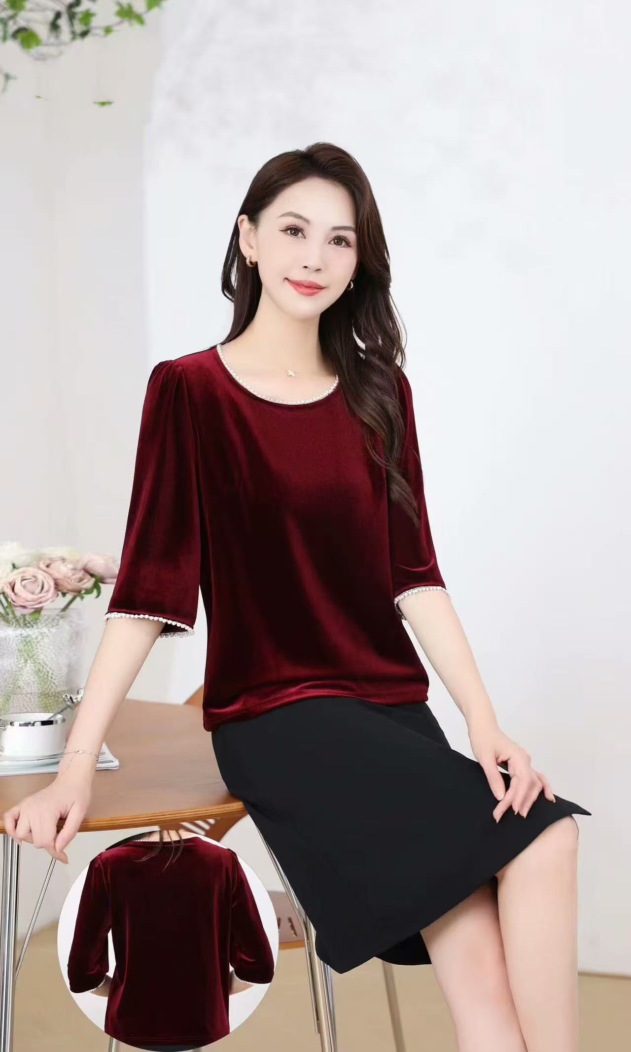 时尚百搭打底衫镶钻保暖显瘦春秋高领套头蕾丝洋气减龄出片衣服