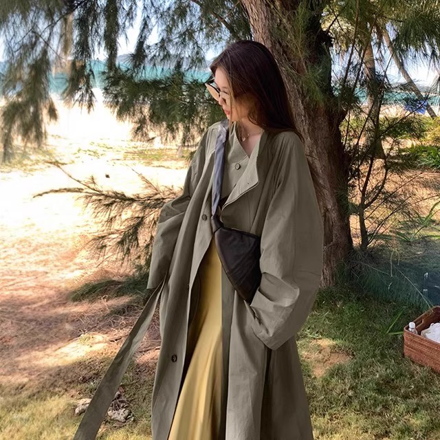 高级感军绿色风衣外套女2025年季秋季新款廓形宽松中长款立领风衣