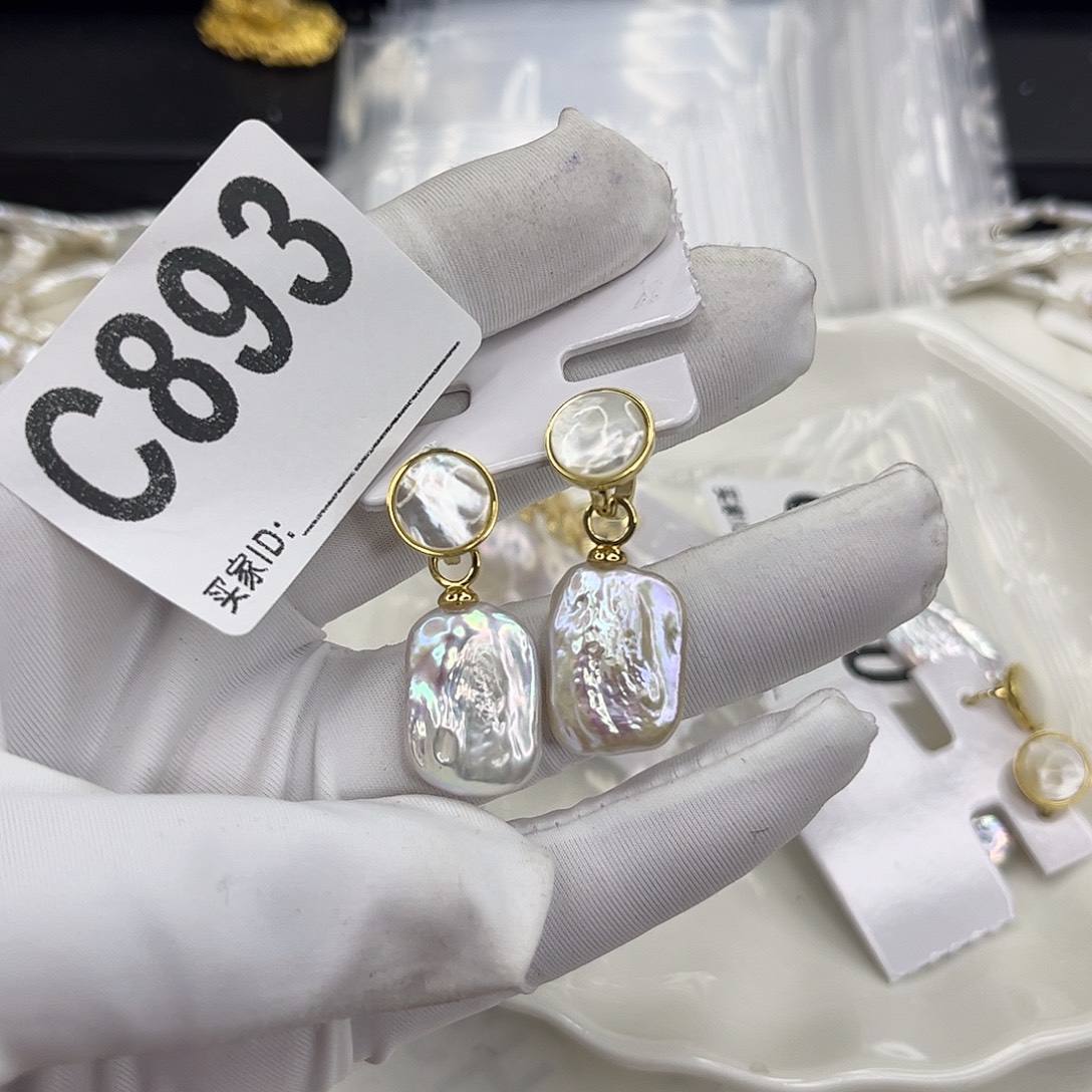 合金耳饰淡水珍珠