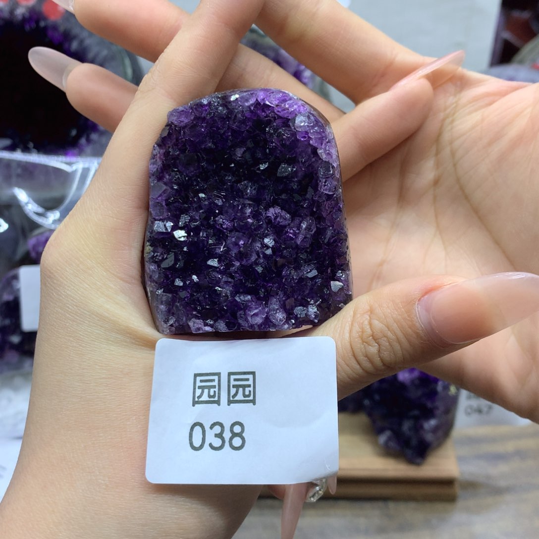 紫晶大型摆件（非配饰）未镶嵌