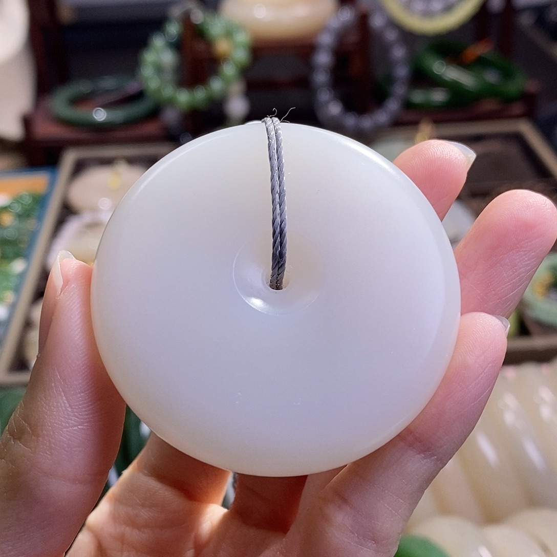 和田玉新疆羊脂白玉大平安扣毕业级吊坠未镶嵌爱****喵