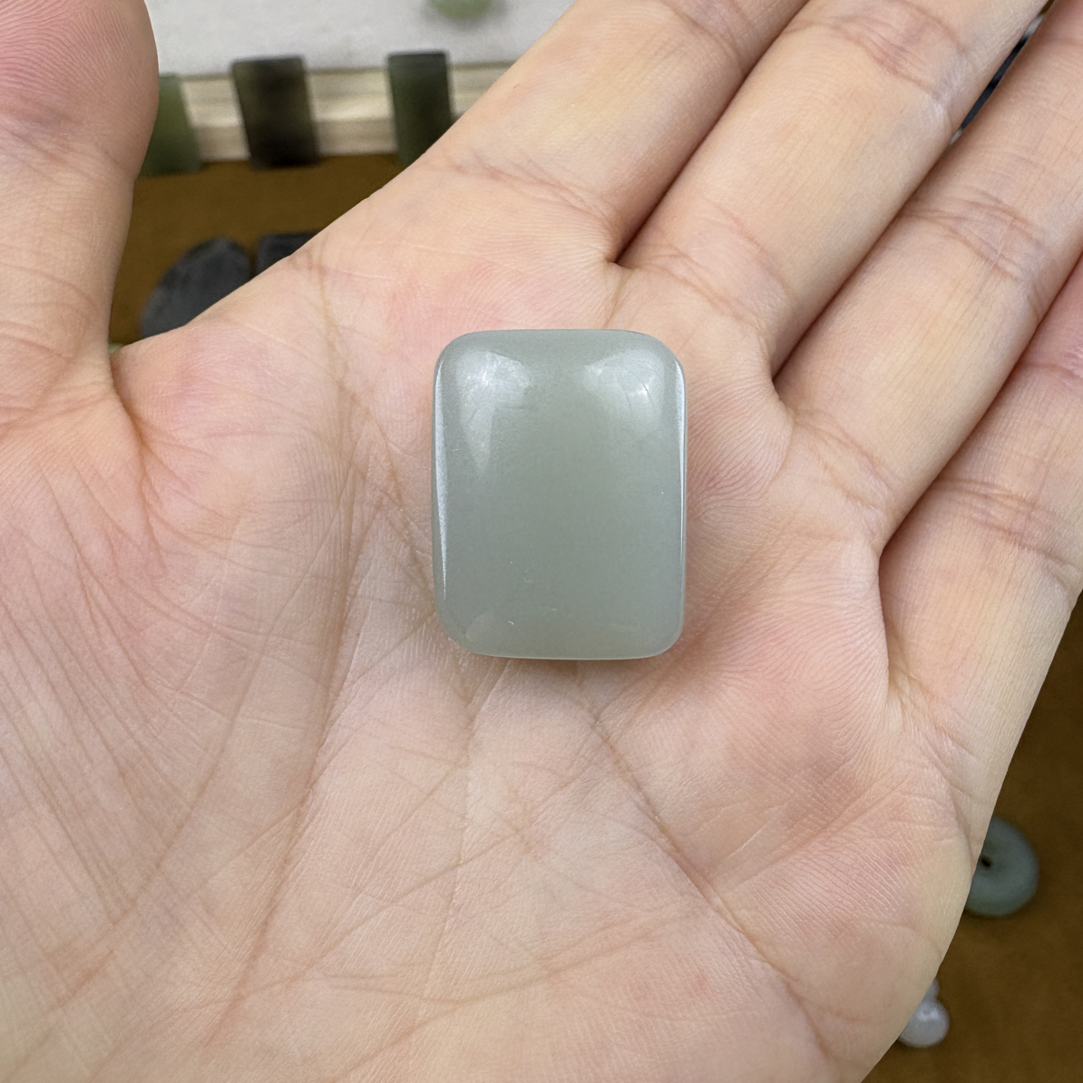 和田玉新疆且末料面包牌（多样性发货，拍一发一）