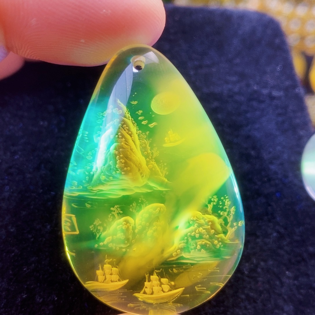 【闪购商品】未镶嵌吊坠(不含链)金珀