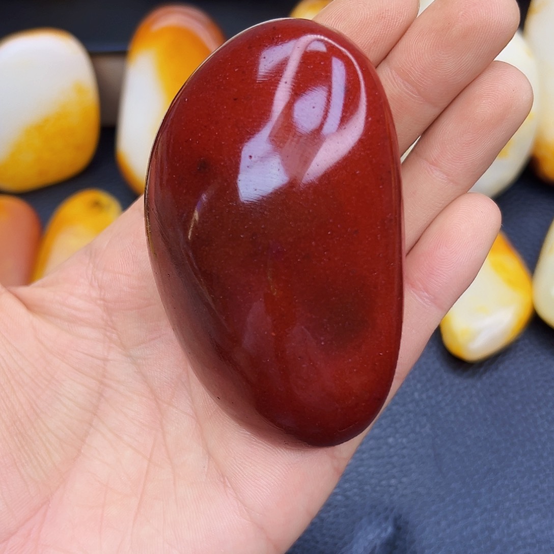 和田玉未镶嵌珠宝奇石