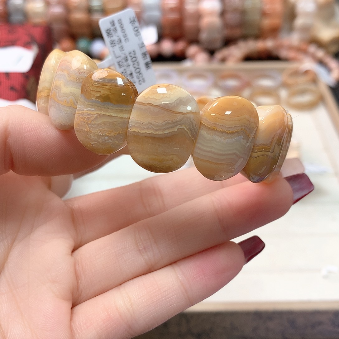 硅化珊瑚（珊瑚玉）手链未镶嵌爛**?419