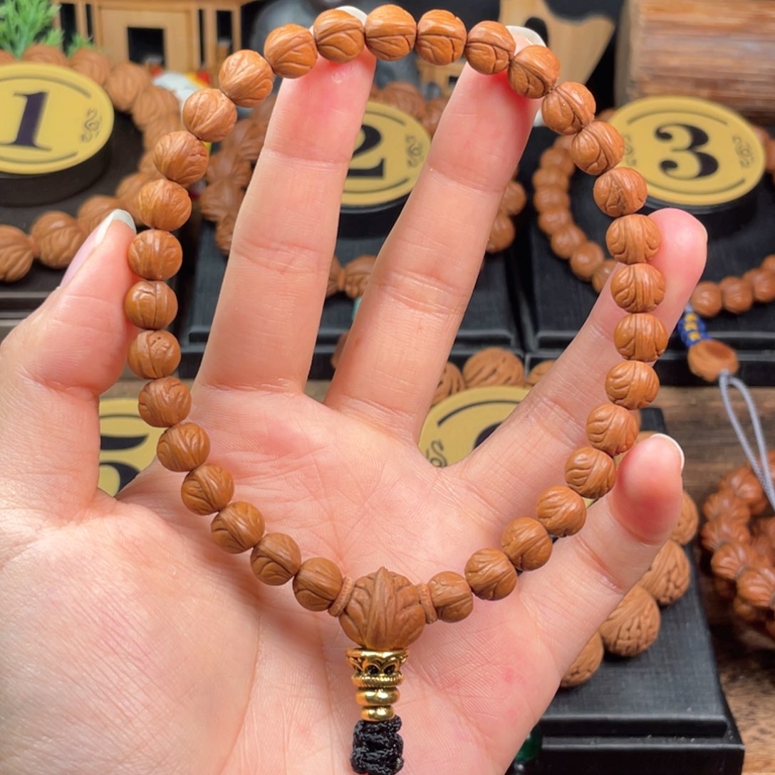 吊坠桃核盘*穿一个玉龙脊0.936颗手持不算弟子珠36颗