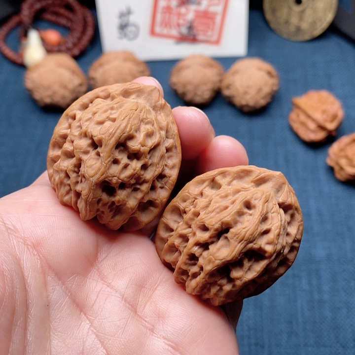 桃核吊坠观**在野生佛肚R35