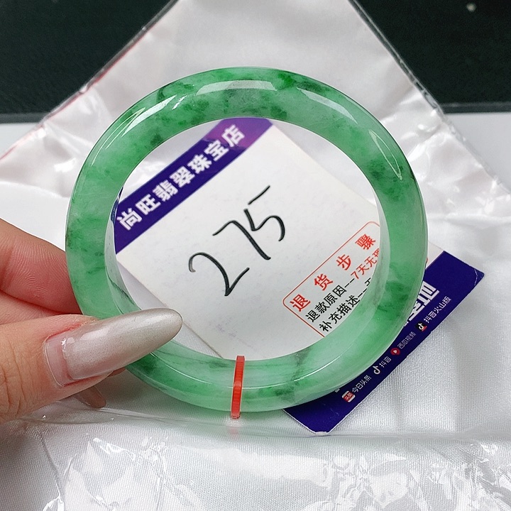 翡翠手镯未镶嵌翡翠12