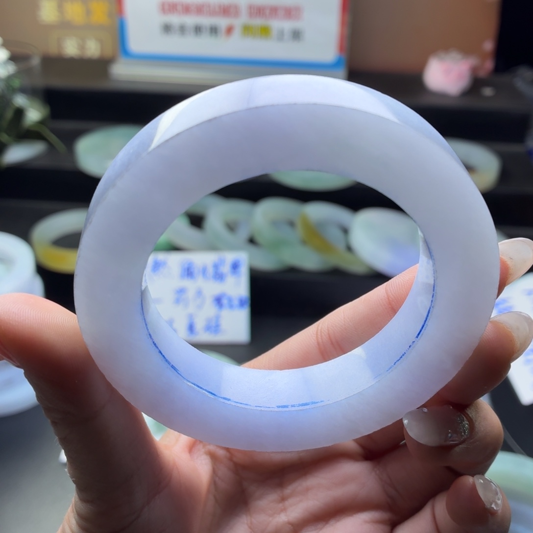 დ***℘定制翡翠未镶嵌翡翠