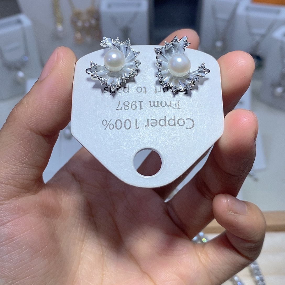 未镶嵌淡水珍珠耳饰