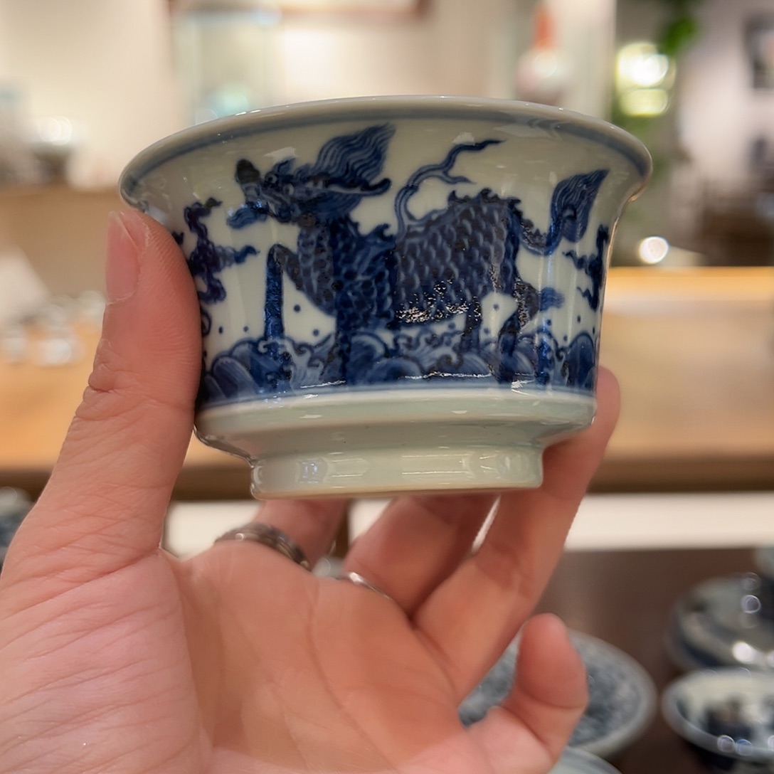 景土柴窑仿明麒麟马蹄杯