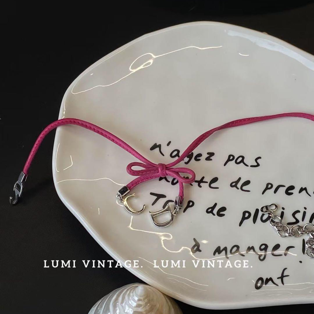95新 DIOR/迪奥 Lumi包展-粉紫色皮绳蝴蝶结chocker