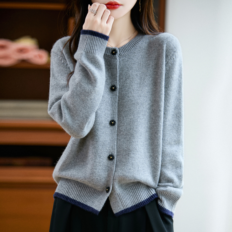 品牌撤柜正品秋季新款圆领韩版纯色百搭休闲气质针织开衫羊毛衫