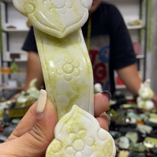 未镶嵌岫玉摆件摆件