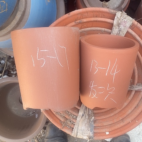 紫砂中国宜兴紫砂花盆，