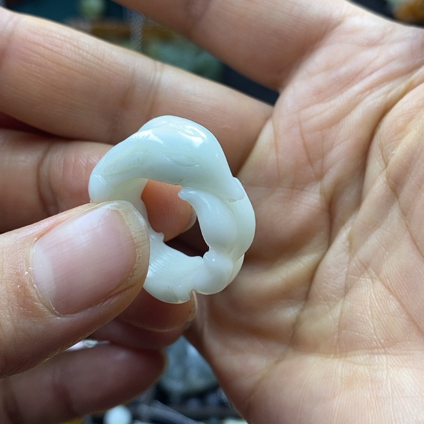 【闪购商品】蛇纹石玉戒指未镶嵌