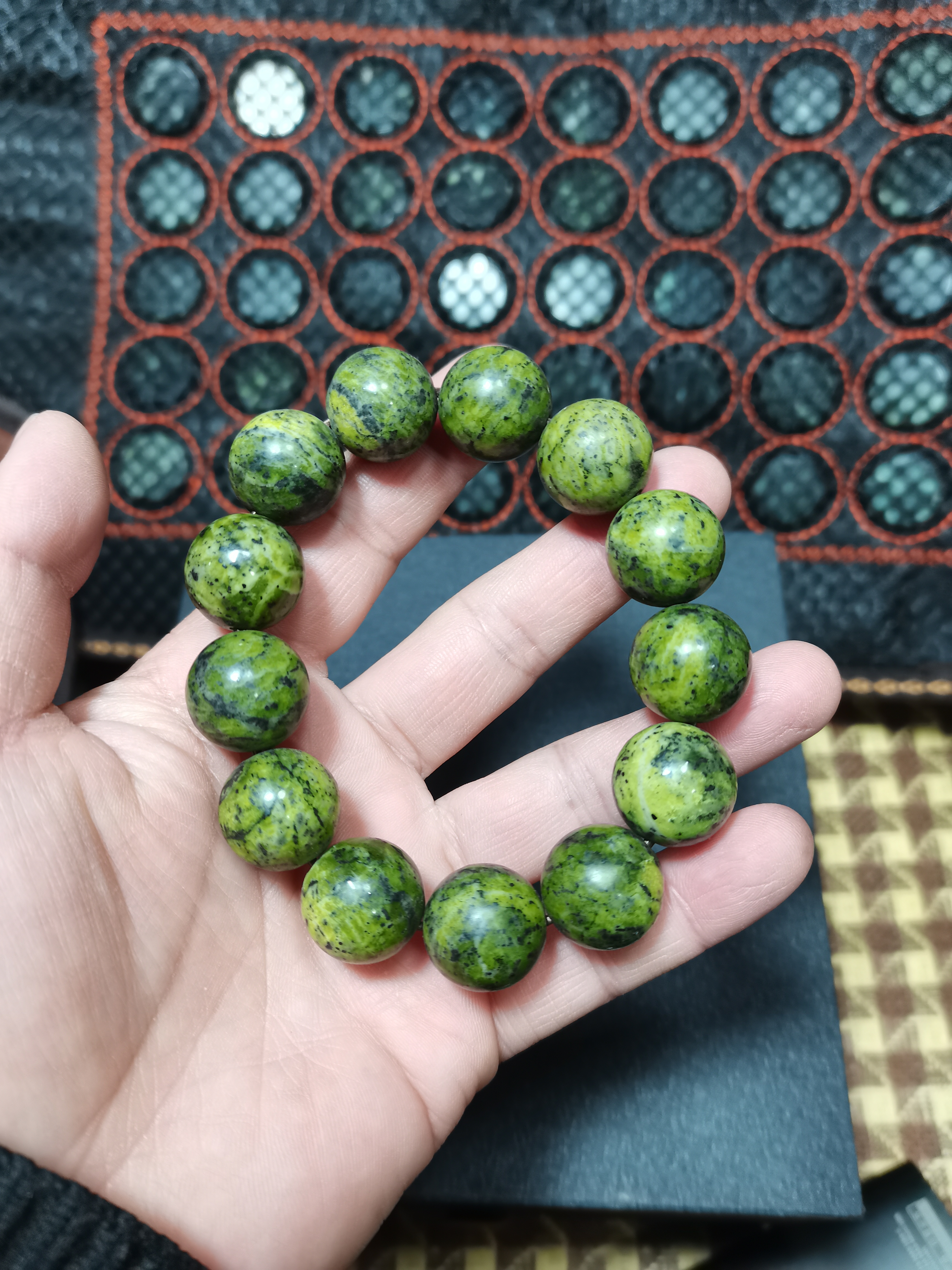 非金属布艺手链 藏玉药王石精品手串饰品多样性发货