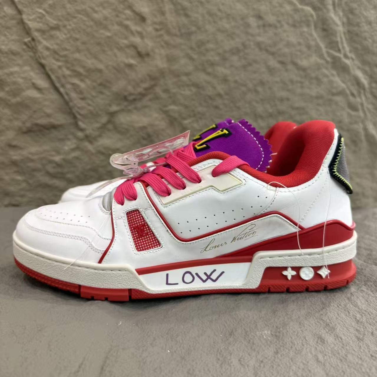 未使用 LouisVuitton/路易威登 Lv Trainer白红悉尼限定板鞋41码