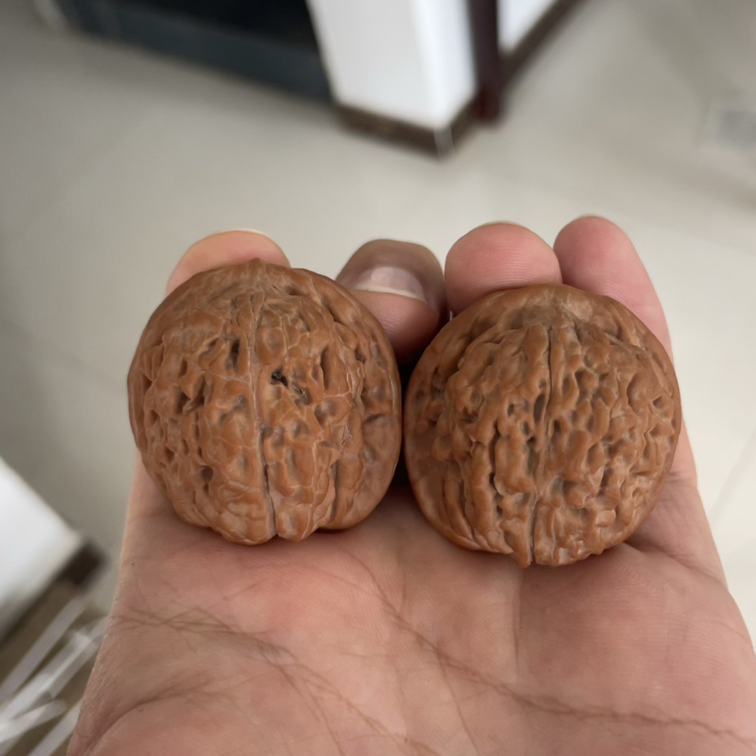 文玩核桃莲花虎头