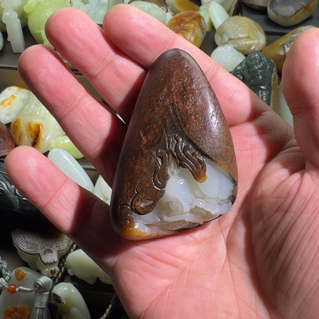 和田玉颈饰未镶嵌草***肉