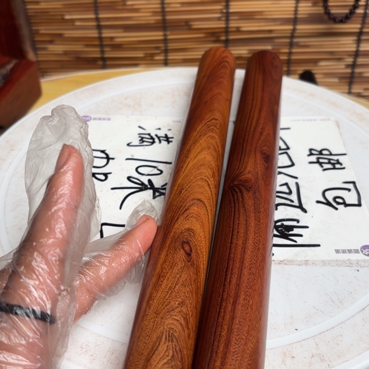 大叶紫檀（黑酸枝木类）