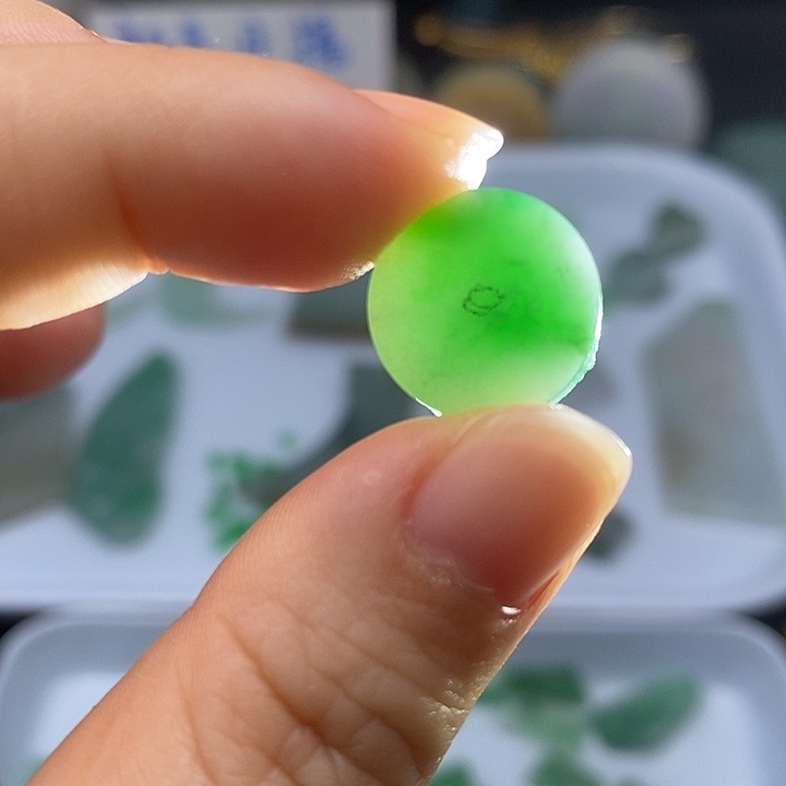 定制翡翠未镶嵌天然缅甸翡翠A货
