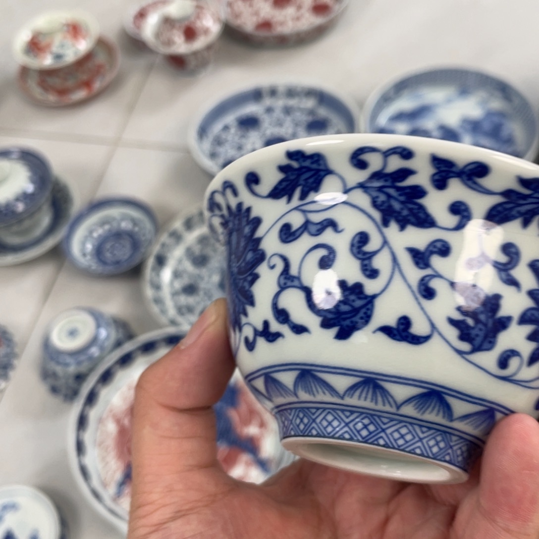 瓷片景德镇青花缠枝莲主人杯