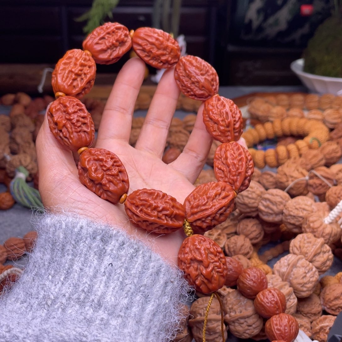 王***杰文玩核桃吊坠秋子