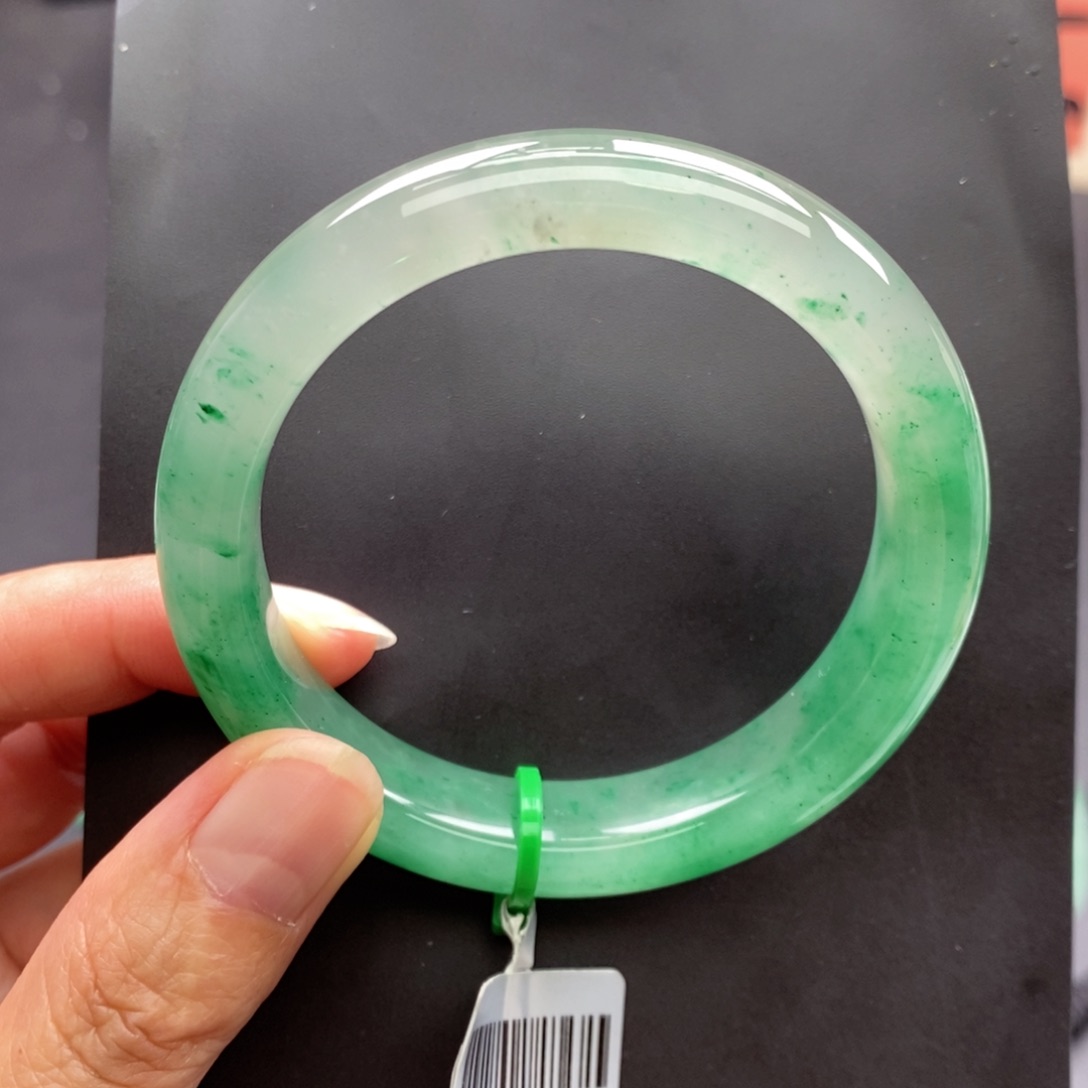 石英质玉手镯未镶嵌?****?