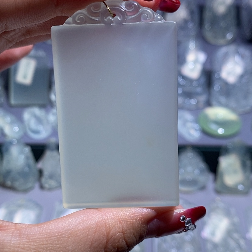 【闪购商品】岫玉颈饰未镶嵌宜*溪无事牌