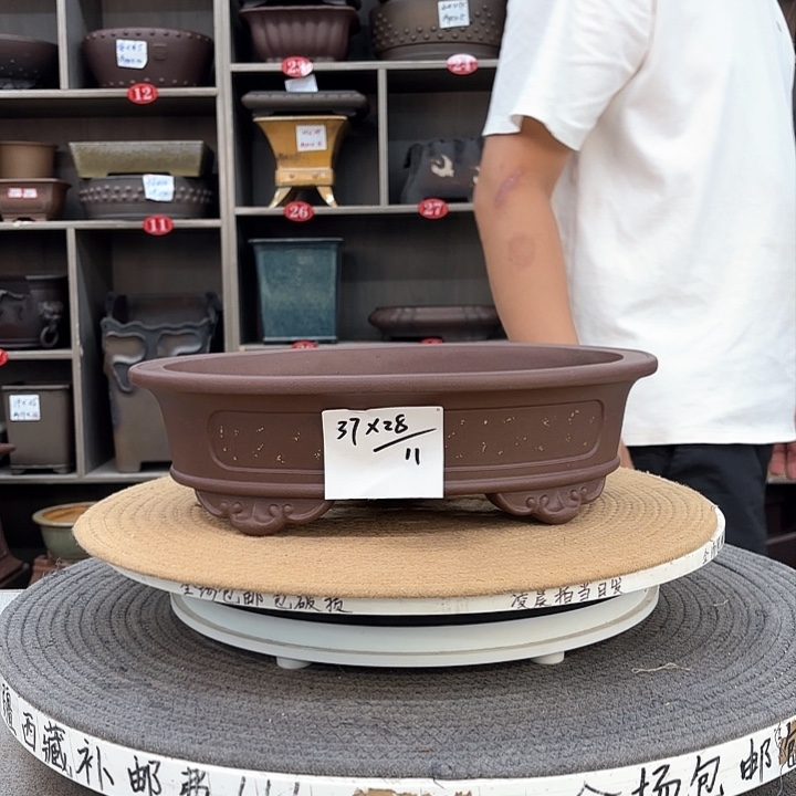 紫砂花盆紫砂的颜色很好看