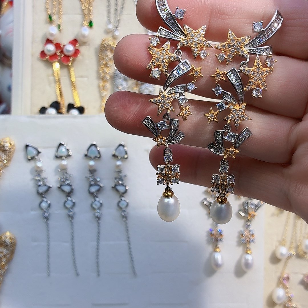 叶***儿耳饰淡水珍珠合金