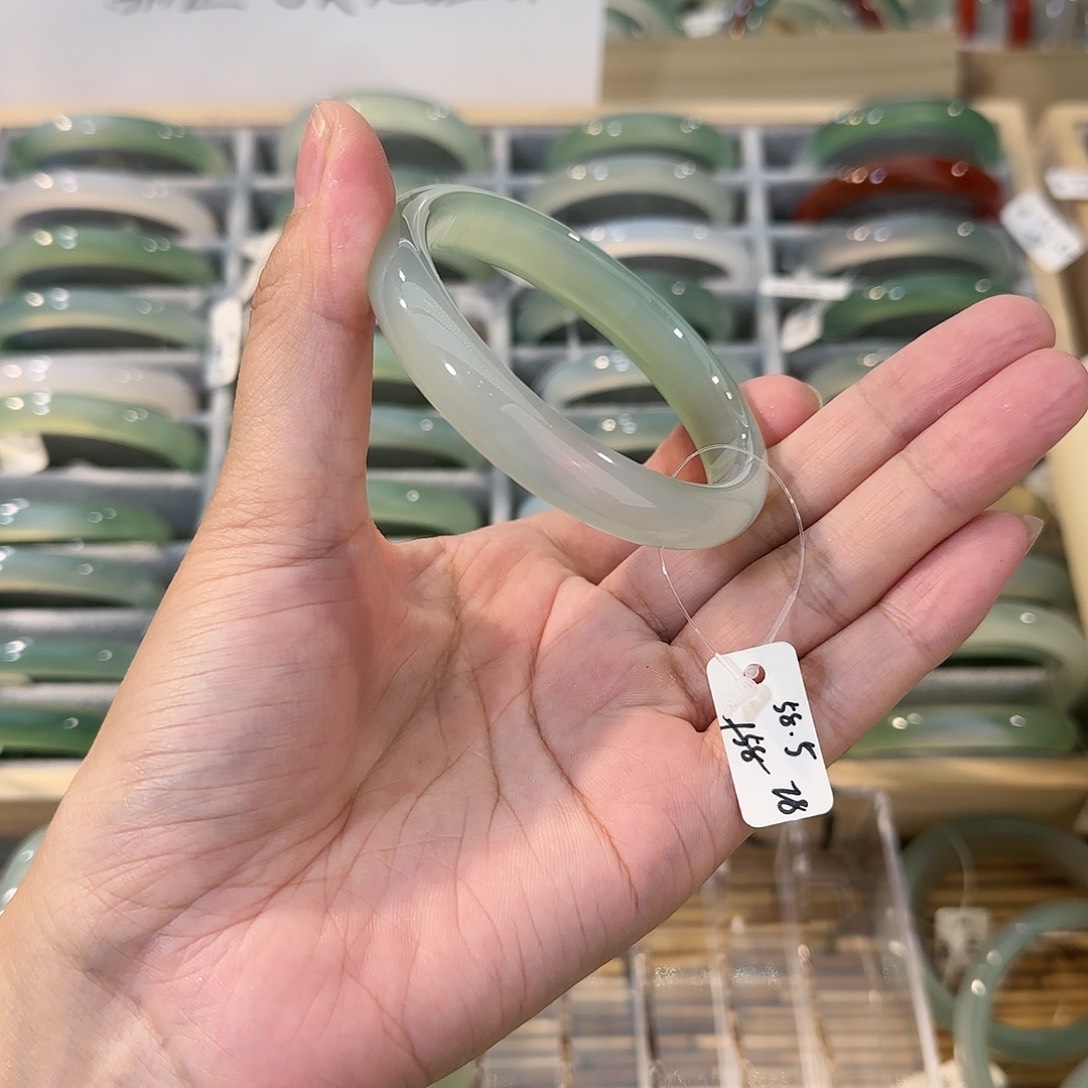 玛瑙/玉髓手镯未镶嵌圈口58.5