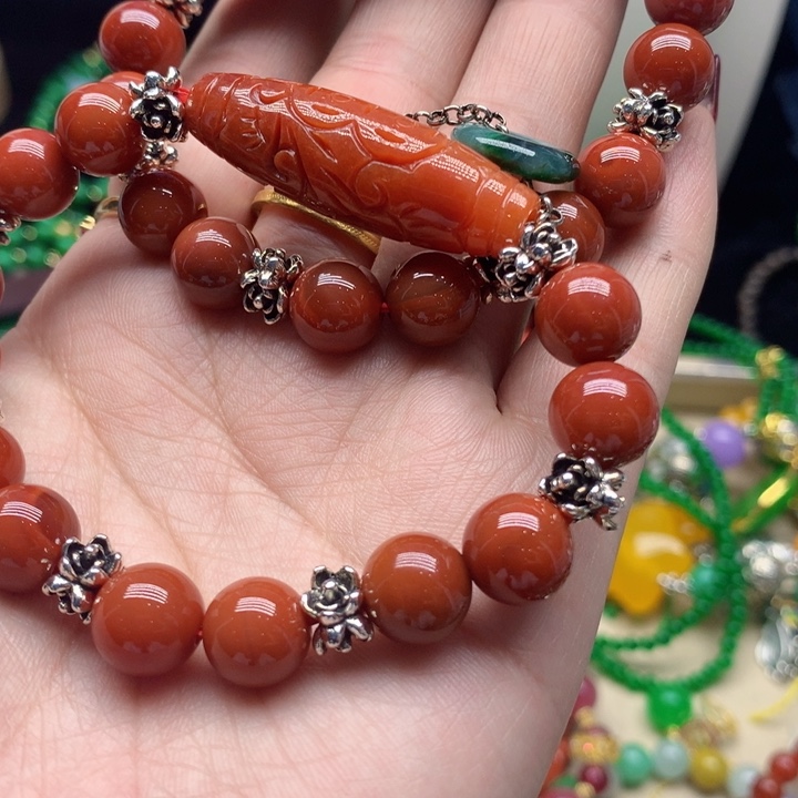 翡翠颈饰未镶嵌吊坠