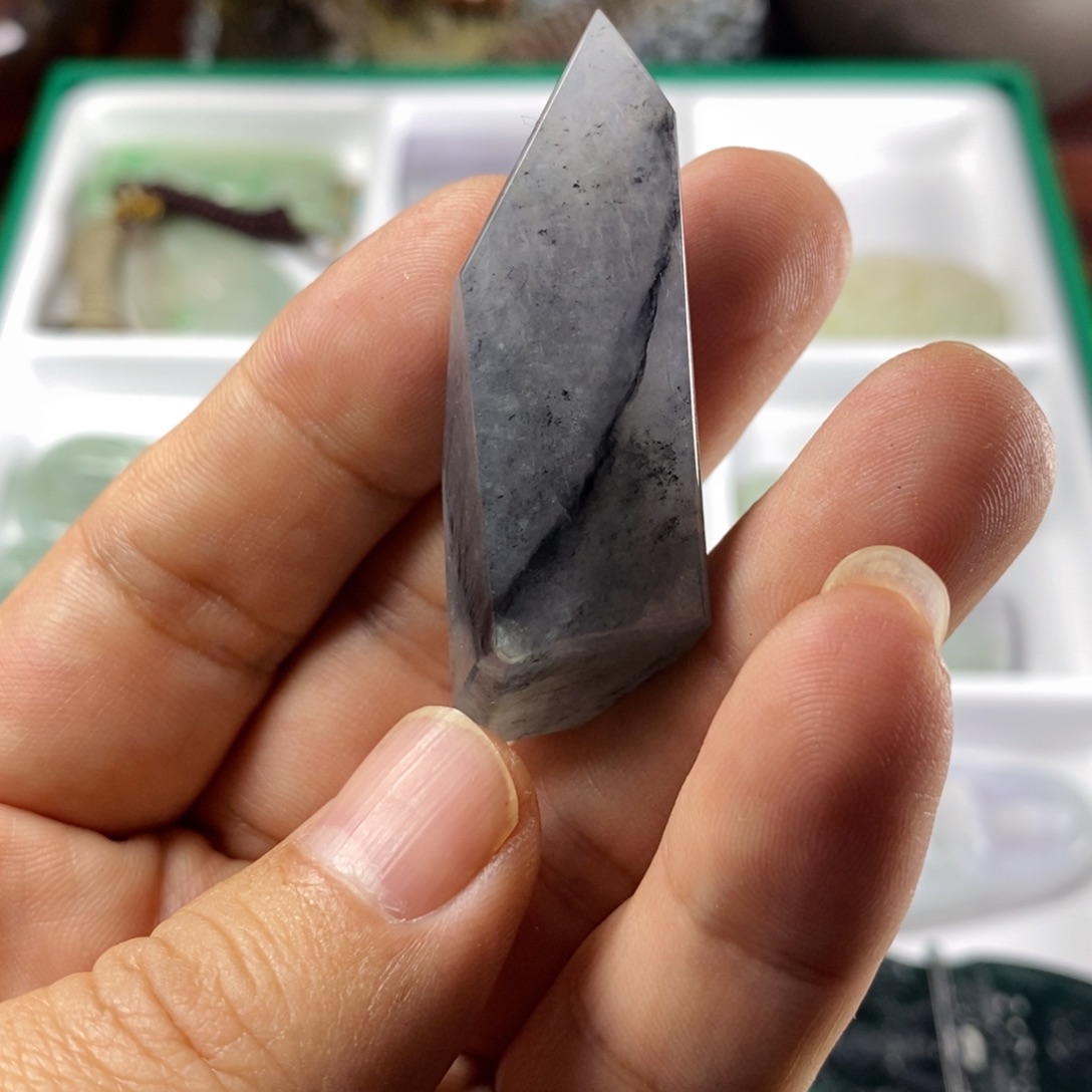 翡翠颈饰未镶嵌天然A货翡小挂件