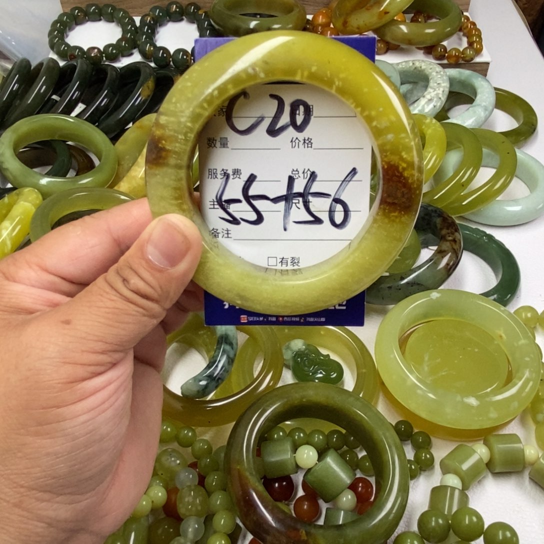未镶嵌蛇纹石玉手镯
