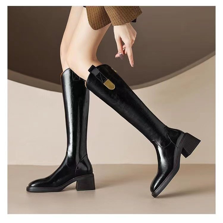 《5厘米跟》中跟高跟秋冬中筒骑士尖头百搭长筒时尚时装靴