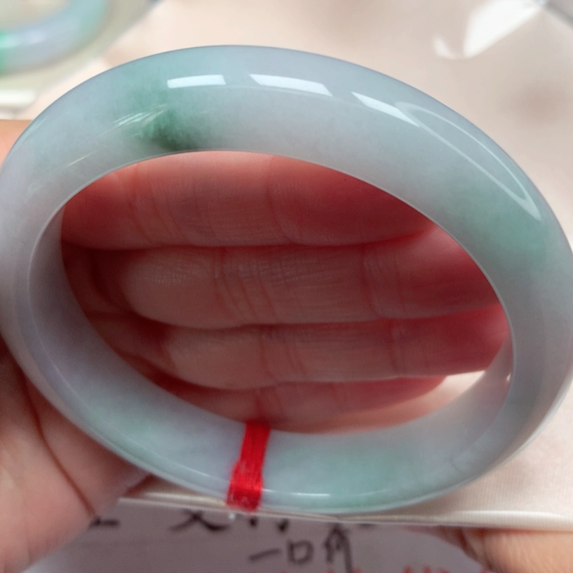 【闪购商品】翡翠手镯未镶嵌冰糯飘绿花手镯6162圈27号