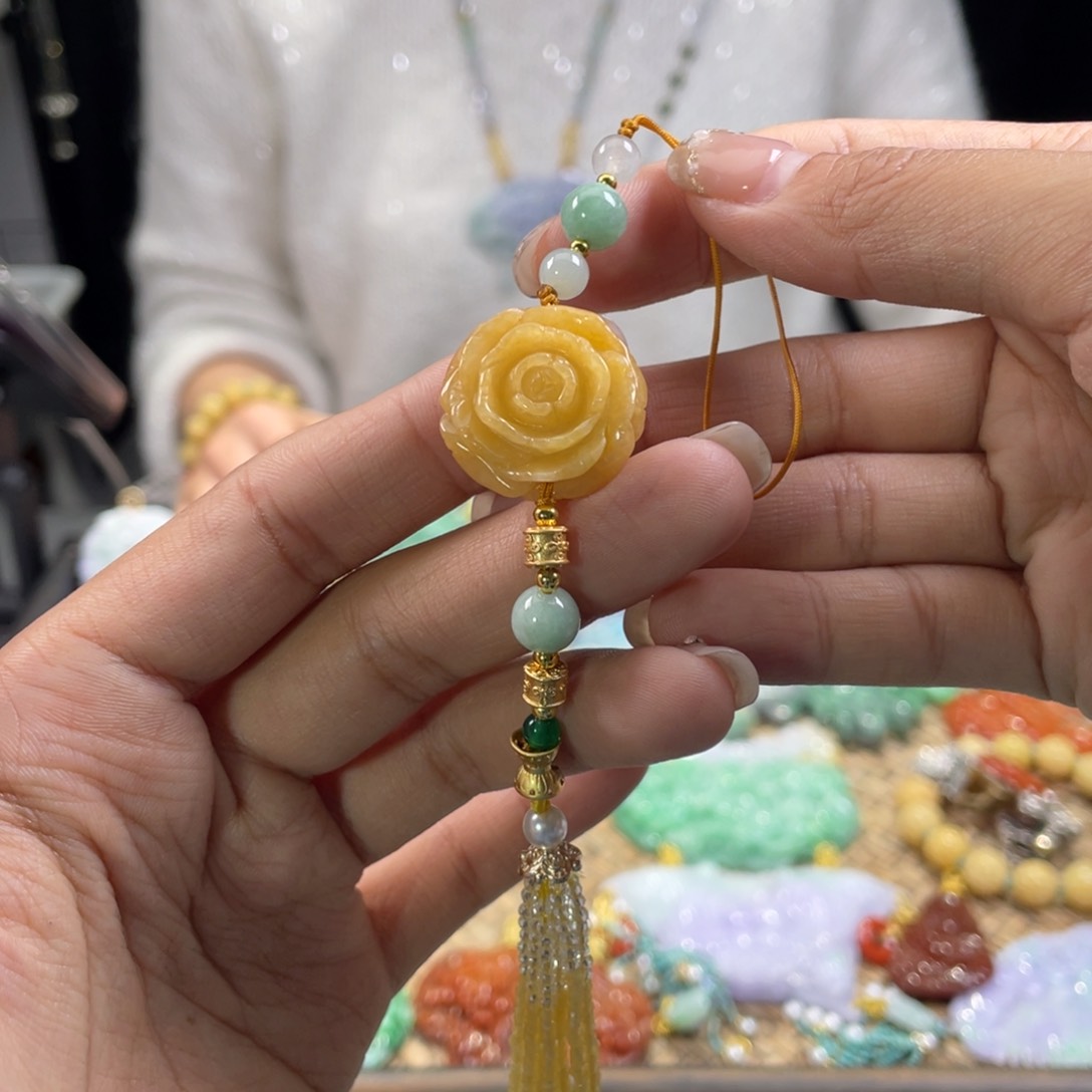 翡翠挂件未镶嵌代编织