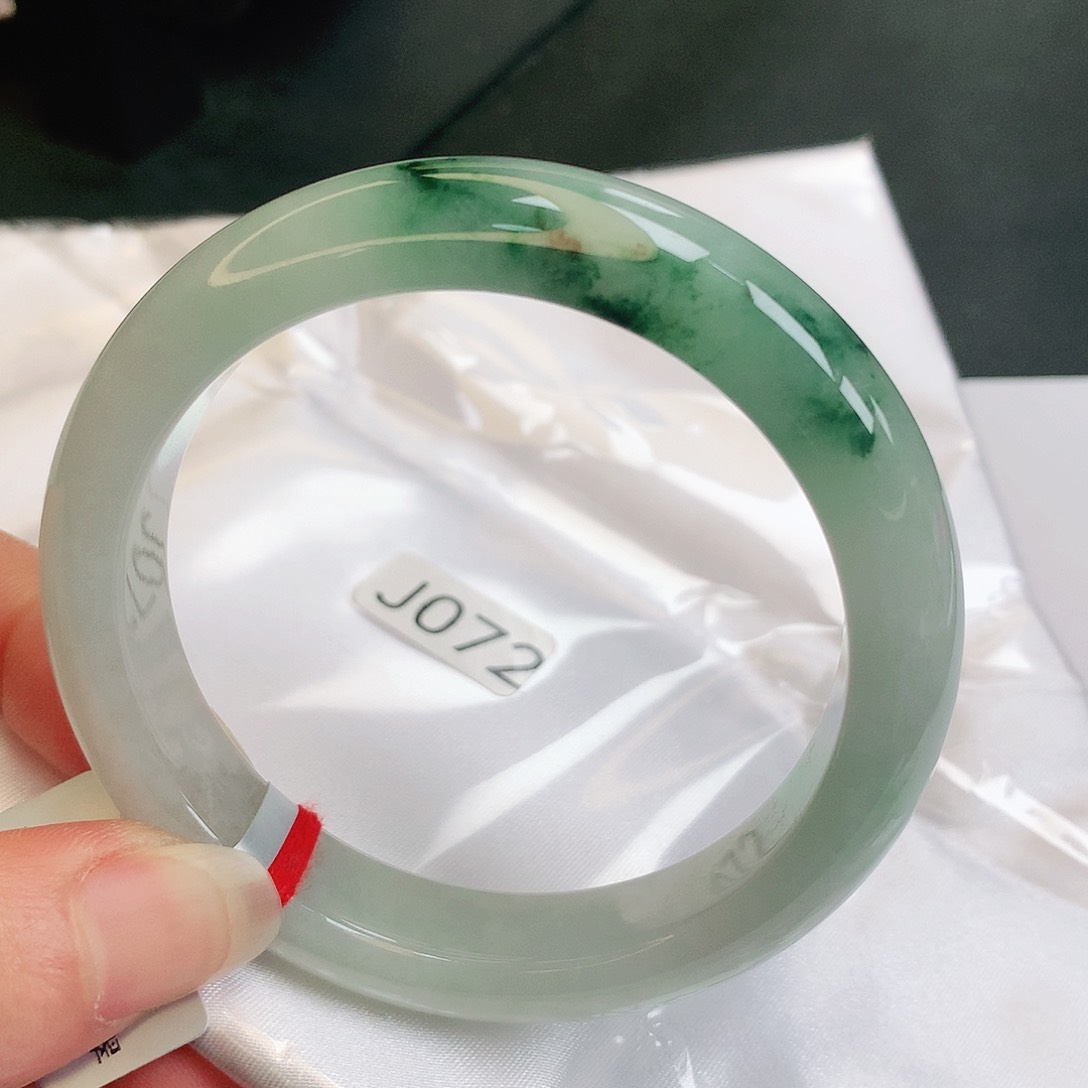 【闪购商品】翡翠手镯未镶嵌缅甸天然a货翡翠