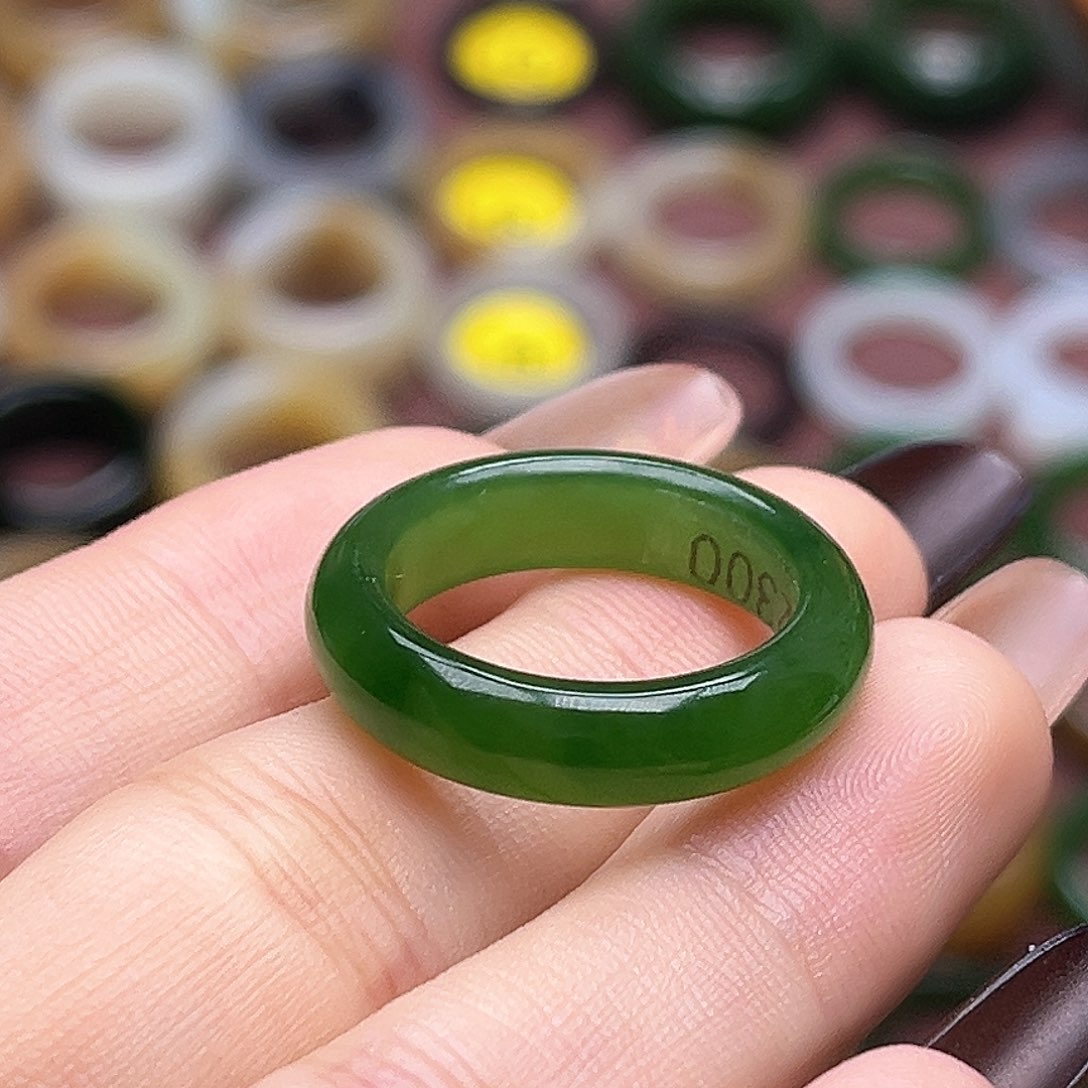和田玉未镶嵌戒指18.1正阳绿