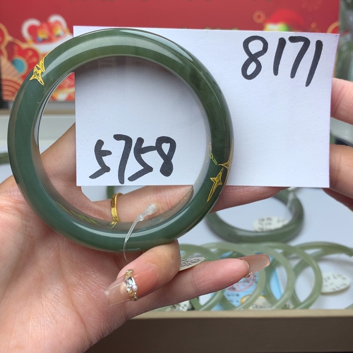 和田玉手镯未镶嵌芝****檬