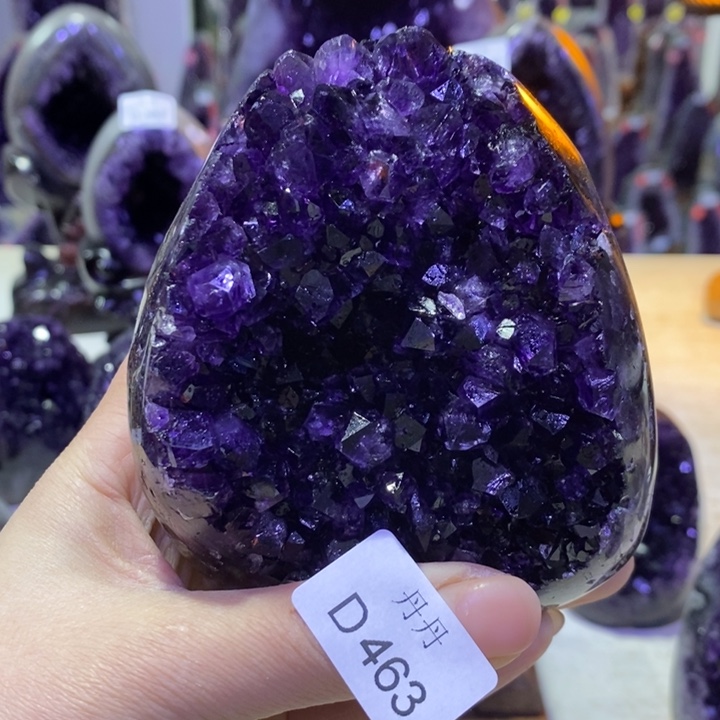 水晶摆件未镶嵌紫**来摆件