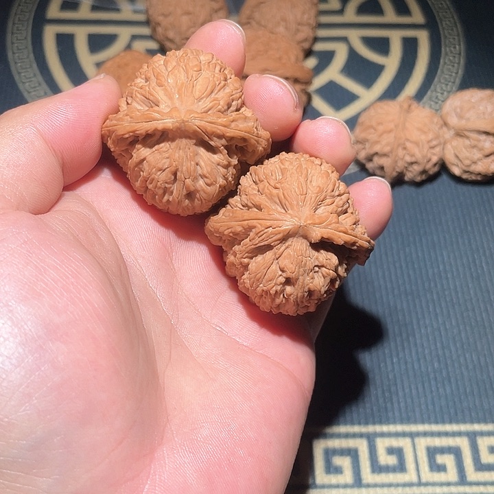 桃核吊坠?***嘎43➕尺寸南疆石