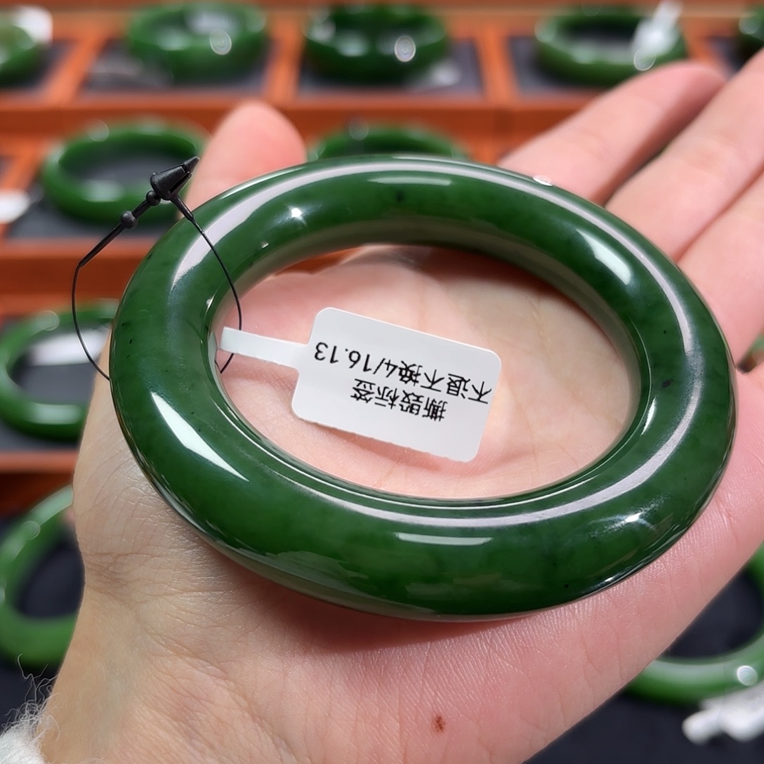 和田玉（碧玉）未镶嵌手镯辣菠菜大胖圆5354